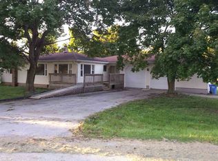 826 Clearview Dr, Churubusco, IN 46723