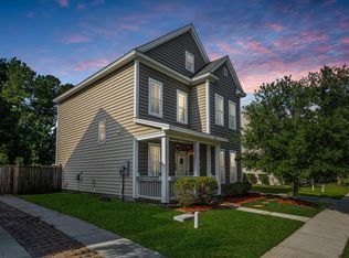 195 Avonshire Dr, Summerville, SC 29483
