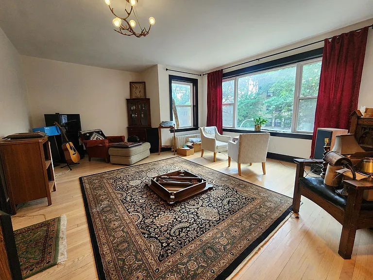 6107 N Washtenaw Ave #2W — Photo 8