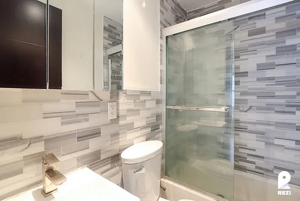 Rented by REZI | media 47