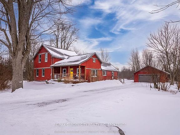 2nd image of 521 Netherby Rd