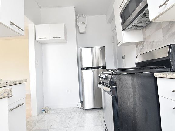 3rd image of 639 W 173rd St APT 10A