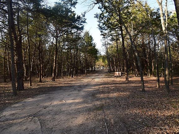 3rd image of 7588 Fm Road 2727