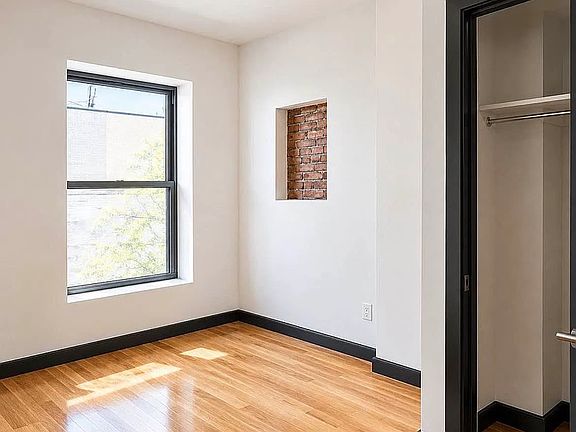 5th image of 957 Kent Ave APT 4F