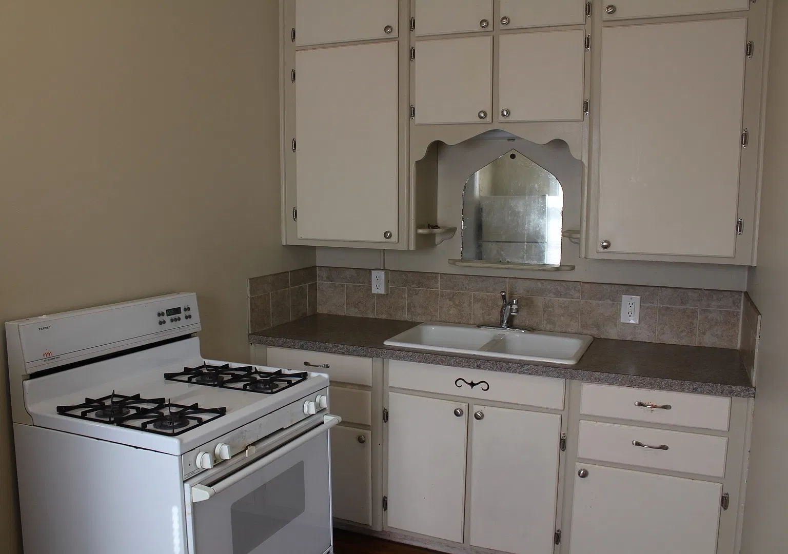 33 Lafayette Ave SE — Photo 4