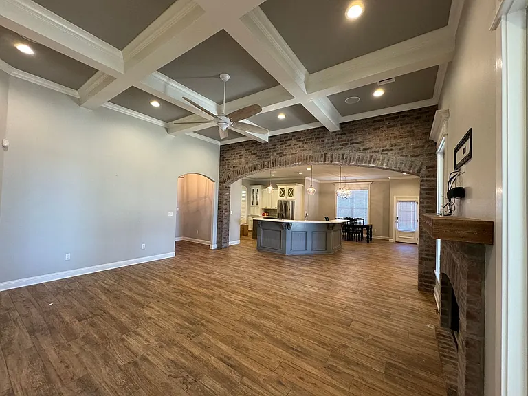 470 Long Acre Dr — Photo 6