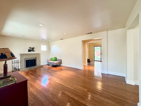 2nd image of 1680 Carol Dr