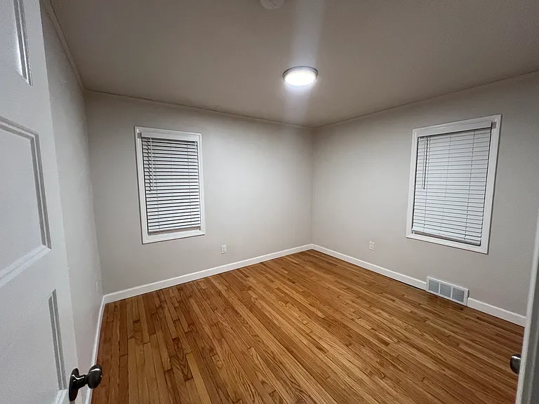 52 Church Ave #4 — Photo 9