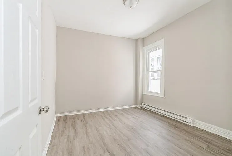 2 bed, 1100 sqft, $1,900 — Photo 3
