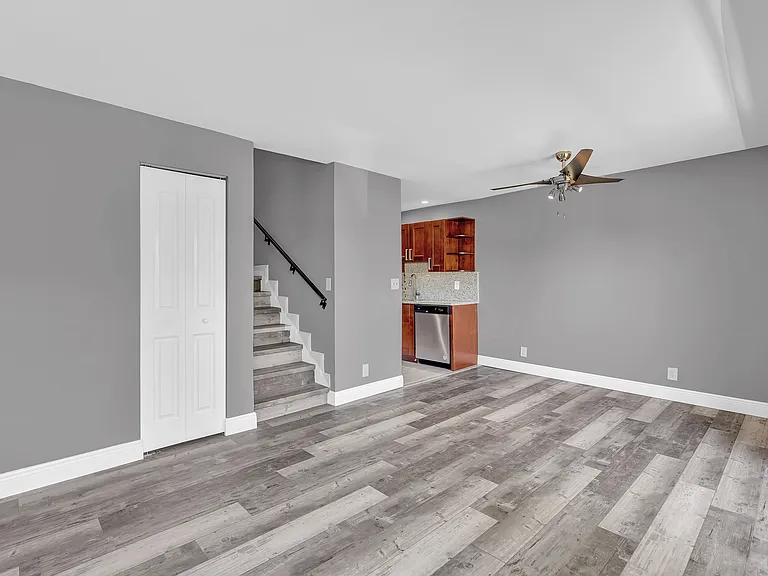 8911 NW 28th Dr #32B — Photo 16