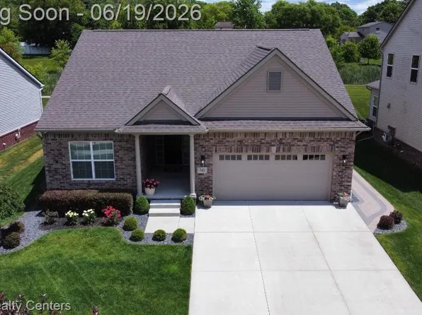 740 N Mill St, South Lyon, MI 48178
