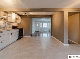 2588 Himebaugh Ave, Omaha, NE 68111