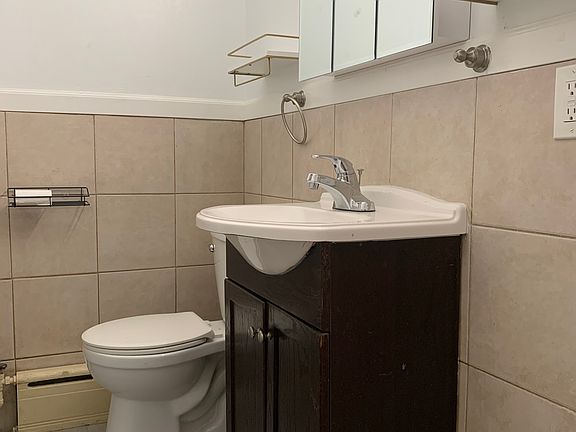 4th image of 139 Boyd Ave #2F