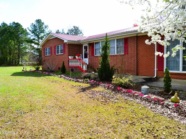 749 Hallsville Road, Beulaville, NC 28518