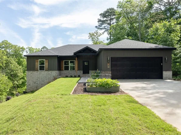 4 Goring Cir, Bella Vista, AR 72714