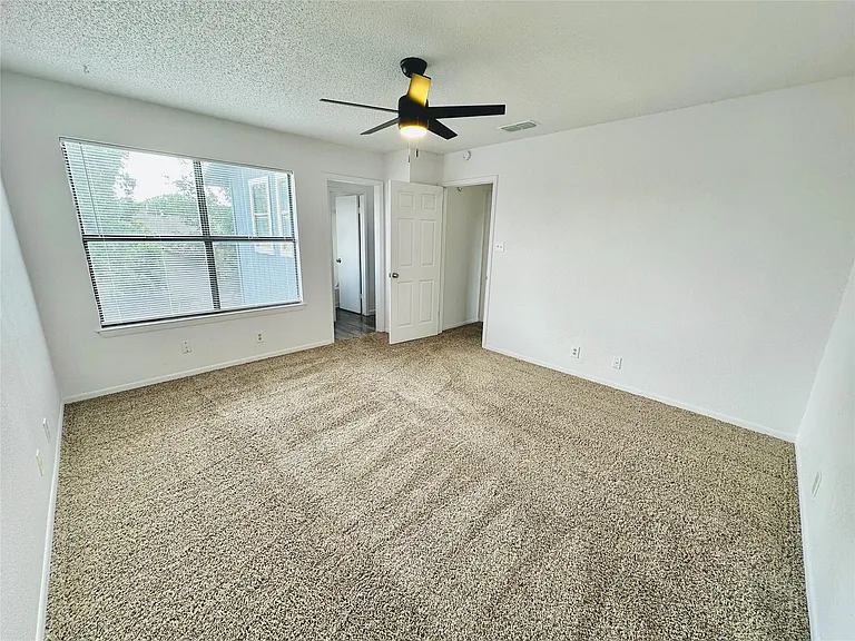 1002 Ridgemont St — Photo 19