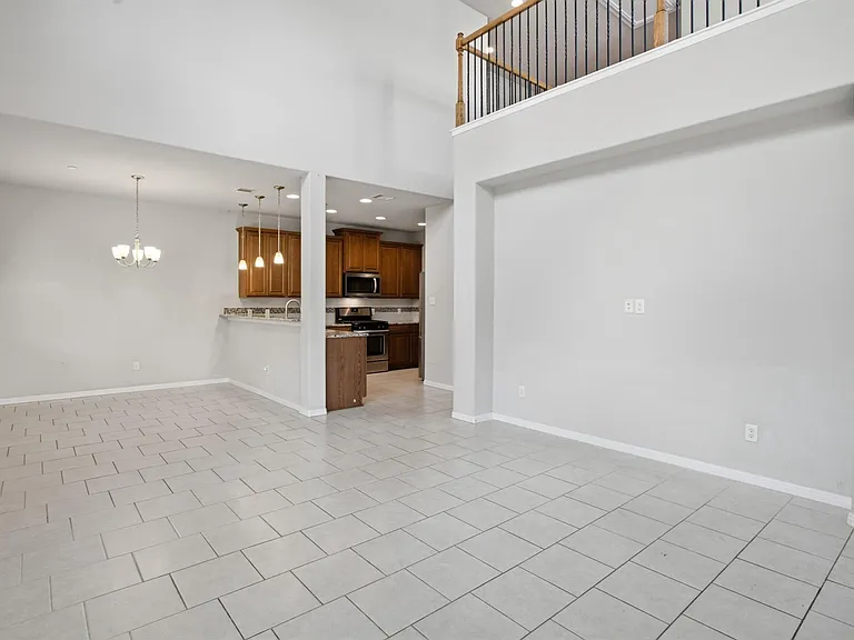 2304 S Lakeline Blvd #384 — Photo 3