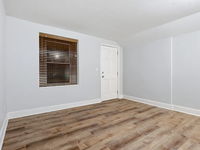 1345 Euclid St NW — Photo 13