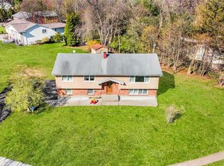 60 Gottlieb Dr, Pearl River, NY 10965