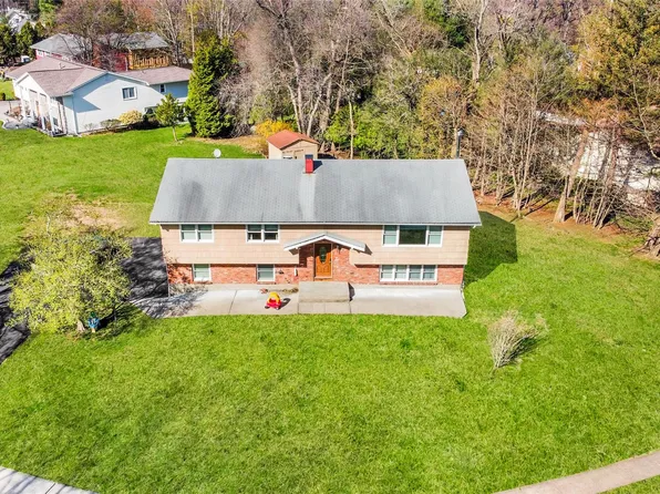 60 Gottlieb Drive, Pearl River, NY 10965