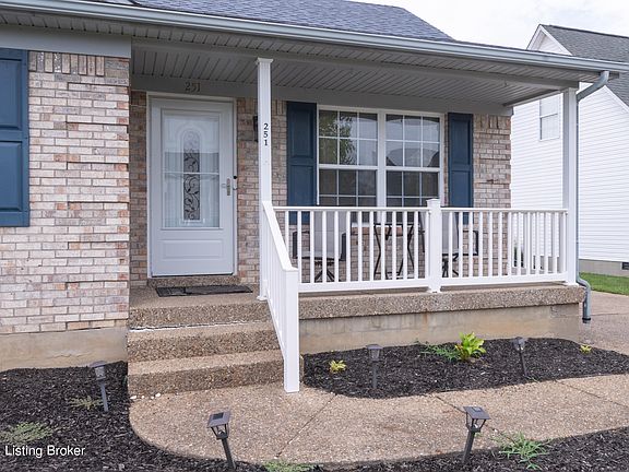 3rd image of 251 Lakes Of Dogwood Blvd