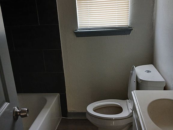 3rd image of 3542 Des Chaumes St #0