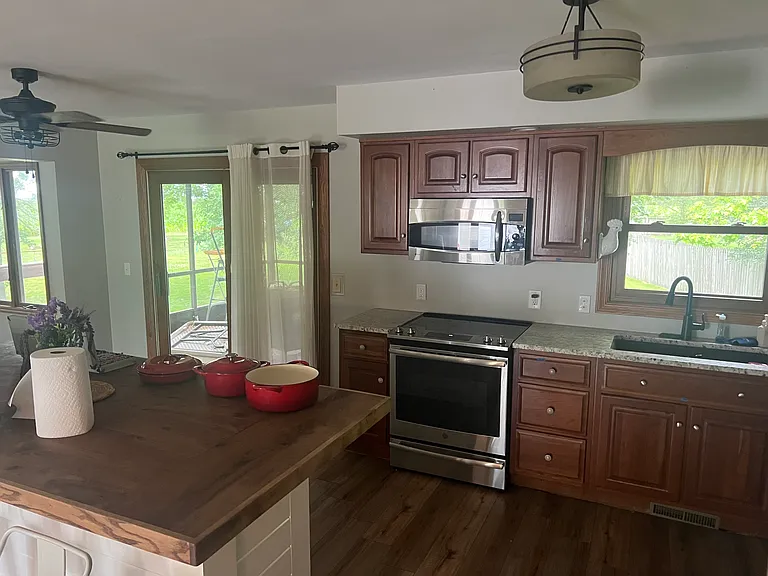 8455 Lehman Rd — Photo 6