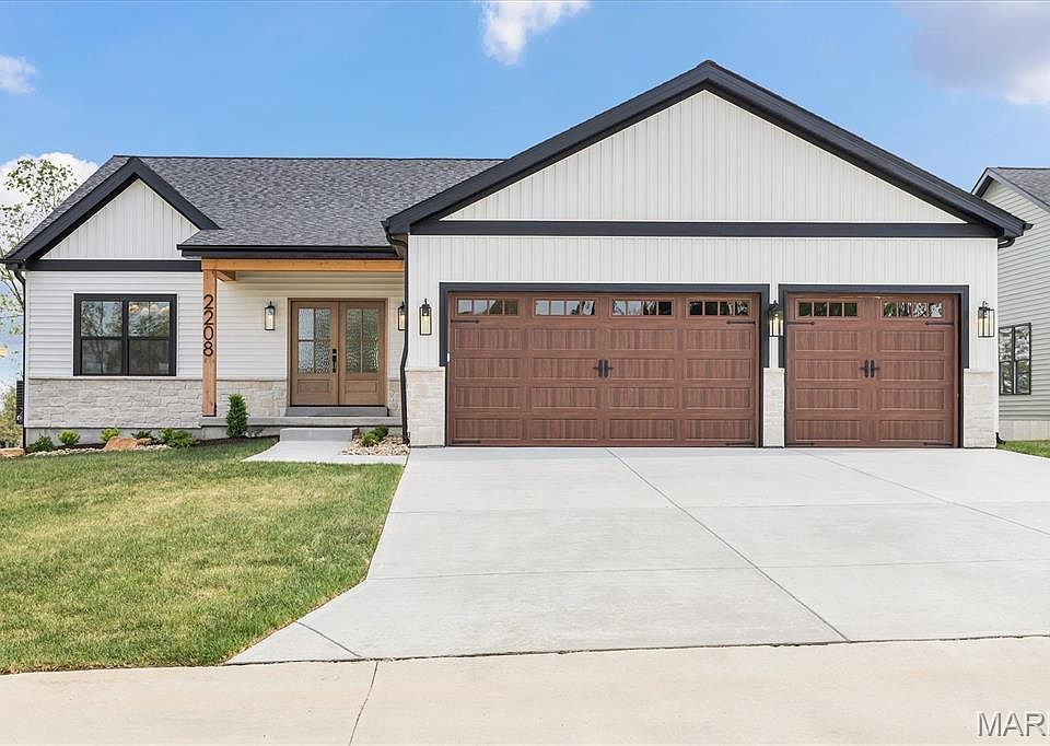 1st image of 2208 Valleyview Dr