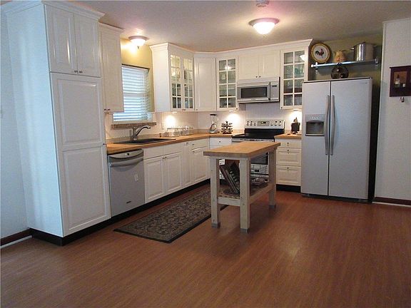 2nd image of 1710 Glenbrook Dr