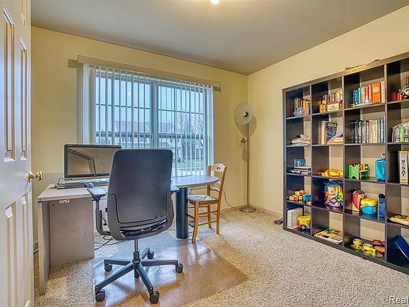 4th image of 36493 Newberry Estates Dr