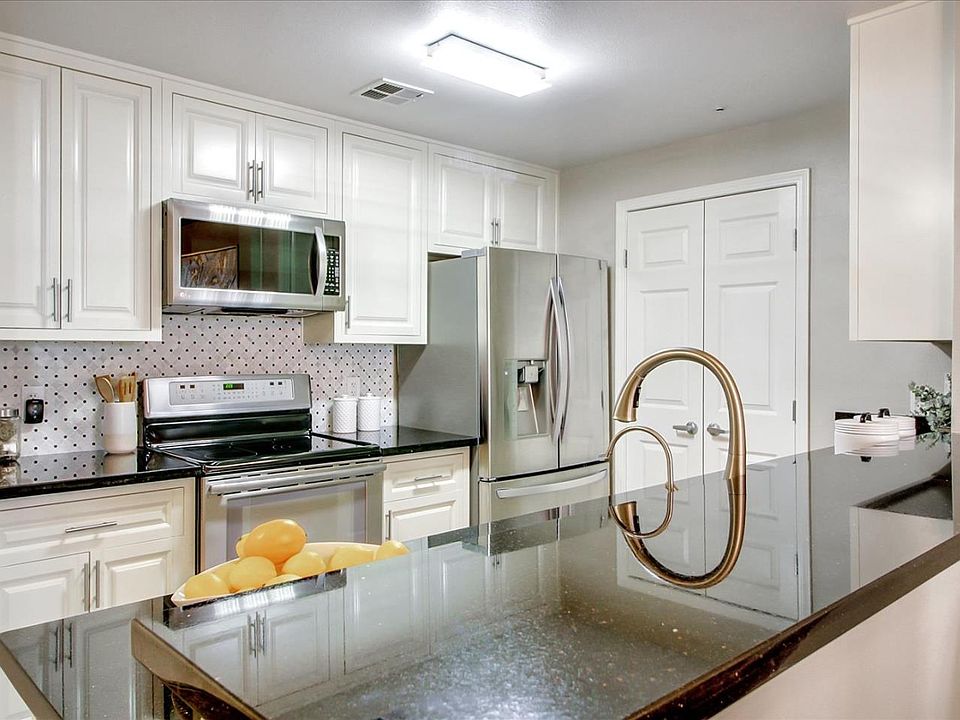 1st image of 1550 Technology Dr Unit 2085