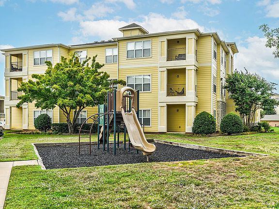 4th image of 9303 E 81st St #2-211