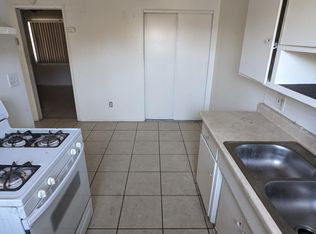 140 N Alessandro St, Hemet, CA 92543