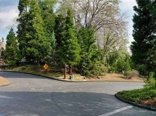 399 Cedar Ridge Dr, Lake Arrowhead, CA 92352