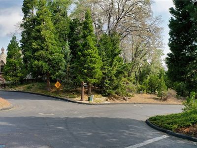399 Cedar Ridge Dr, Lake Arrowhead, CA, 92352