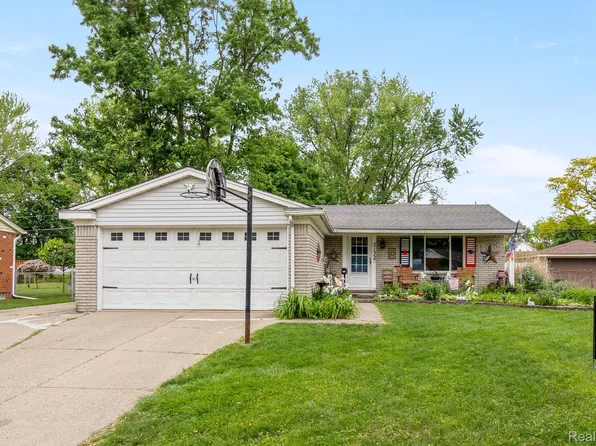 2135 Minerva St, Westland, MI 48186