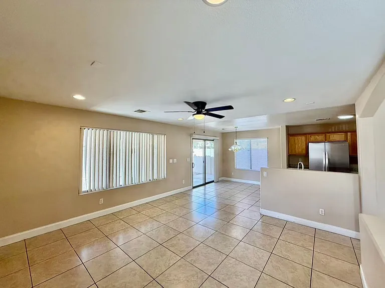4832 Thackerville Ave — Photo 4
