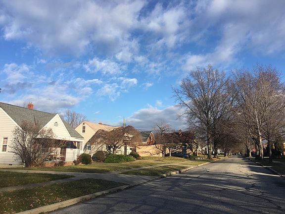 5th image of 21371 Crystal Ave