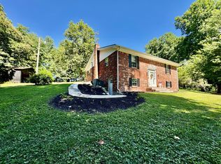 27 Us Hwy, Waynesburg, KY 40489