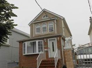 11922 164th St, Jamaica, NY 11434