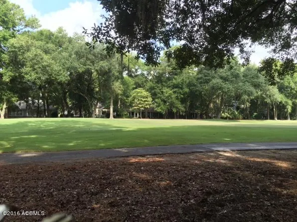 622 S Reeve Rd, Saint Helena Island, SC 29920