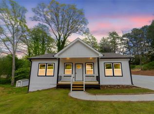 5469 Helen Pl, Mableton, GA 30126