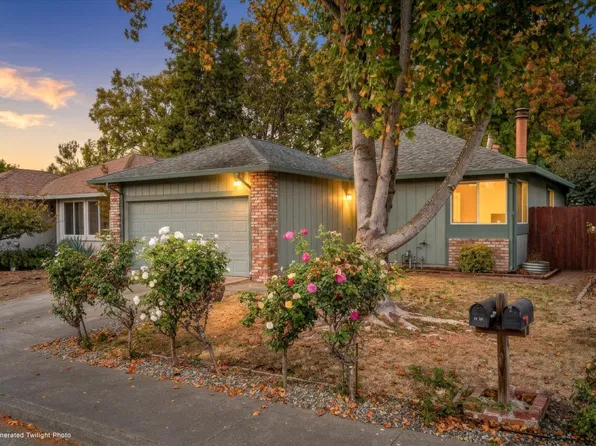 1010 Waterbrook Court, Santa Rosa, CA 95401