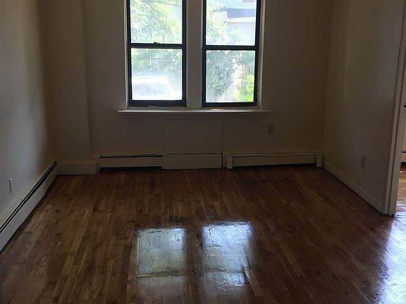 5th image of 1300 Richmond Ave APT 32A