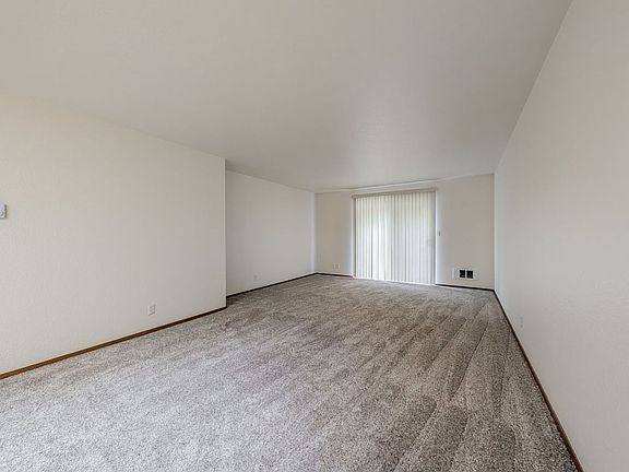 5th image of 9114 44th Dr NE #1