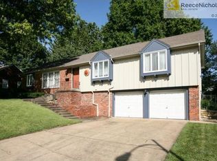 9407 Somerset Dr, Overland Park, KS 66207