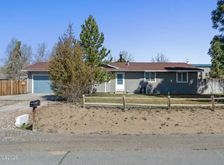 17405 Egret Ln, Reno, NV 89508