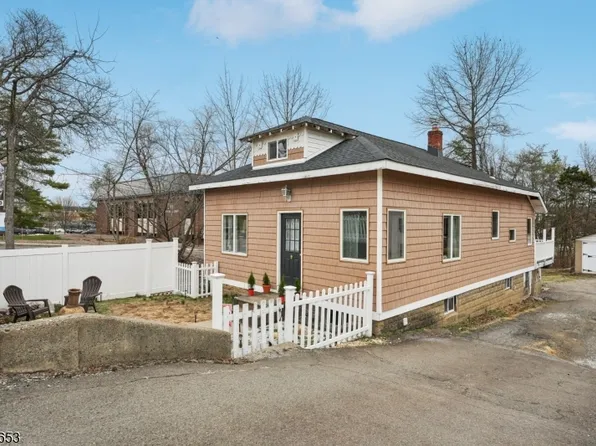 1492 Alps Rd, Wayne Twp., NJ 07470