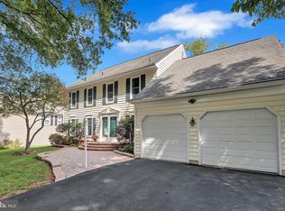 16033 Copen Meadow Dr, Gaithersburg, MD 20878