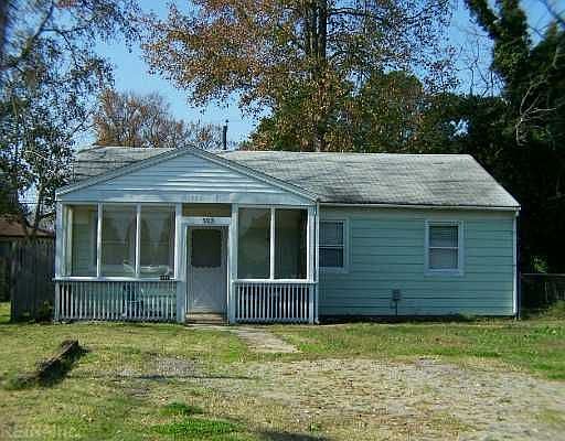 1st image of 523 Beacon Rd